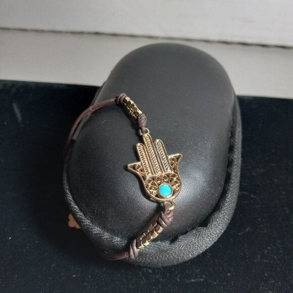 Delicate hand of Fatima bracelet - Picture 2 of 6